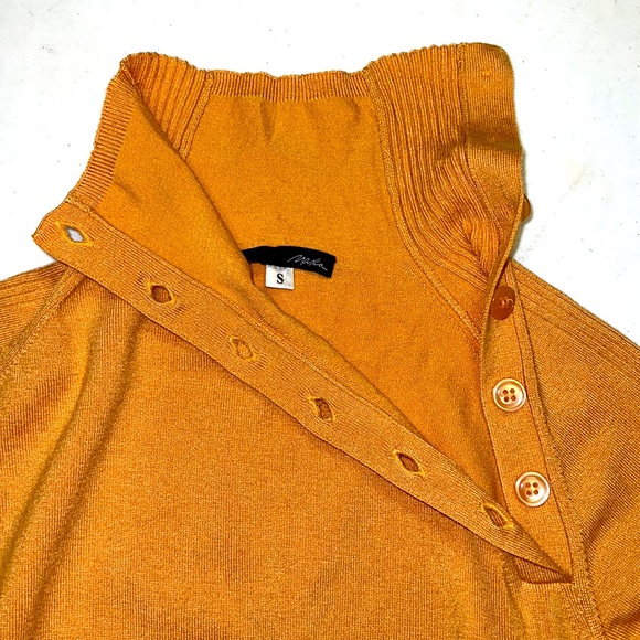 💥TOPS SALE💥 MASKA TURTLENECK SWEATER IN CAMEL - Picture 5 of 7